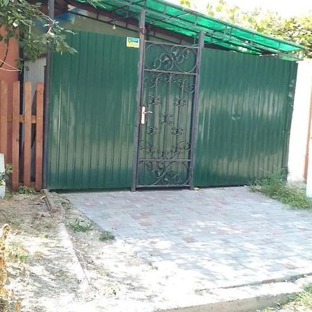 Apartamento Частный Дом, Отдельный Вход И Двор Cherkasy Exterior foto