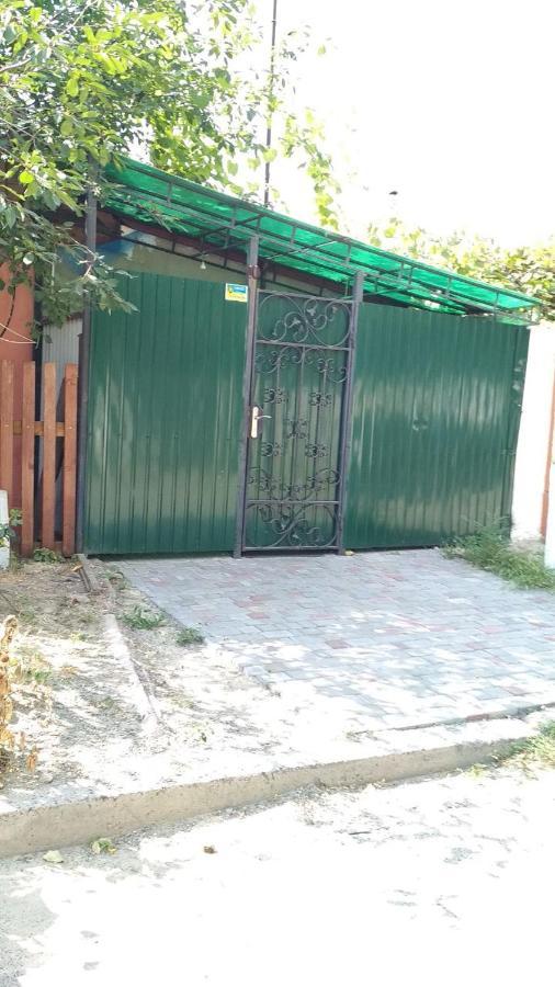 Apartamento Частный Дом, Отдельный Вход И Двор Cherkasy Exterior foto